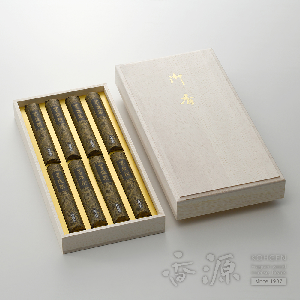 【シーズン終了特価】【新品未使用】【雲立涌】【小三五親王のみ】【お買い得】 吟撰 仙年香 8箱入 桐箱 | ご進物（ギフト） | その他 | 神仏用