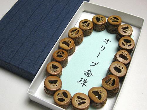 オリーブ　羅漢彫り　念珠 オリーブ18羅漢 両面彫 紫水晶仕立て - 北川与三兵衛商店