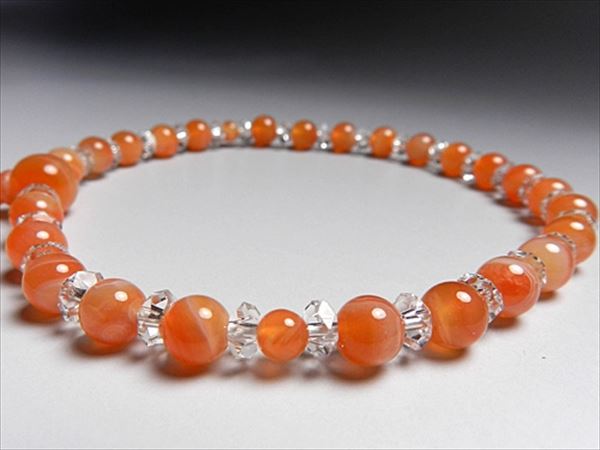 女性用 お数珠 縞瑪瑙７mm 水晶切子仕立て 数珠 念珠 念珠堂 女性用 高級天然石 赤縞瑪瑙(あかしまめのう) 正絹房 数珠袋